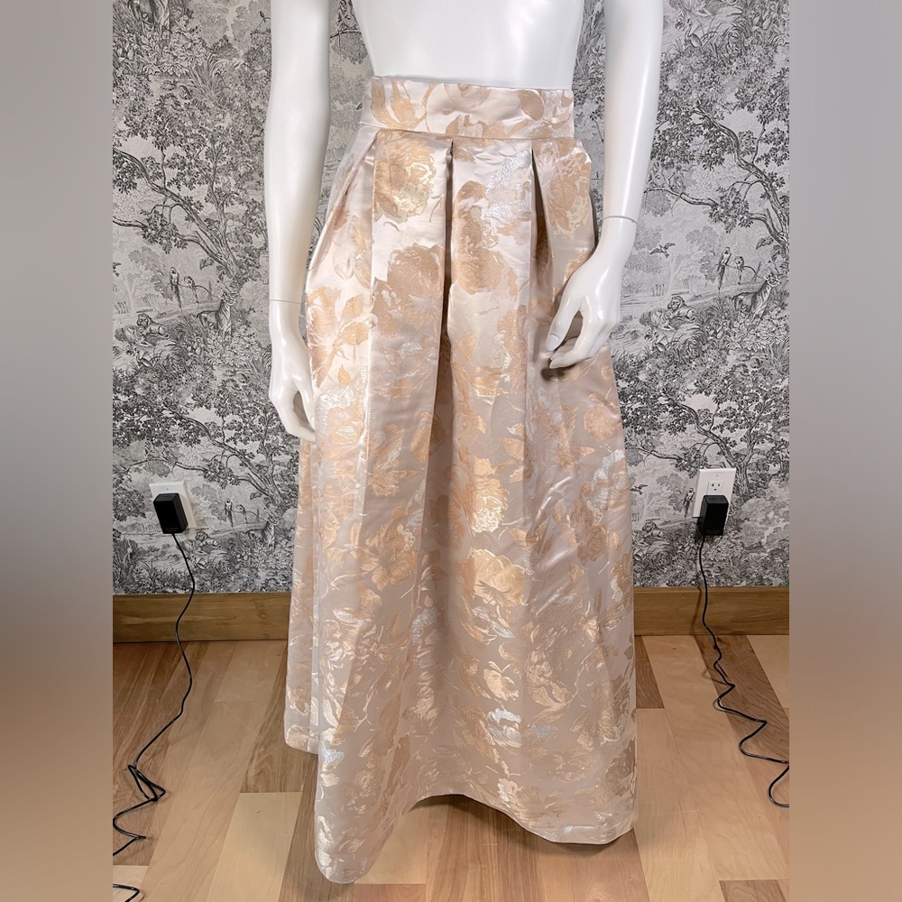 Eliza J Creamy Floral Maxi Skirt